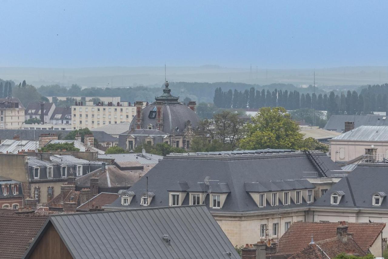 Apartament Evasion Urbaine - Vue Panoramique - Proche Gare Troyes Zewnętrze zdjęcie